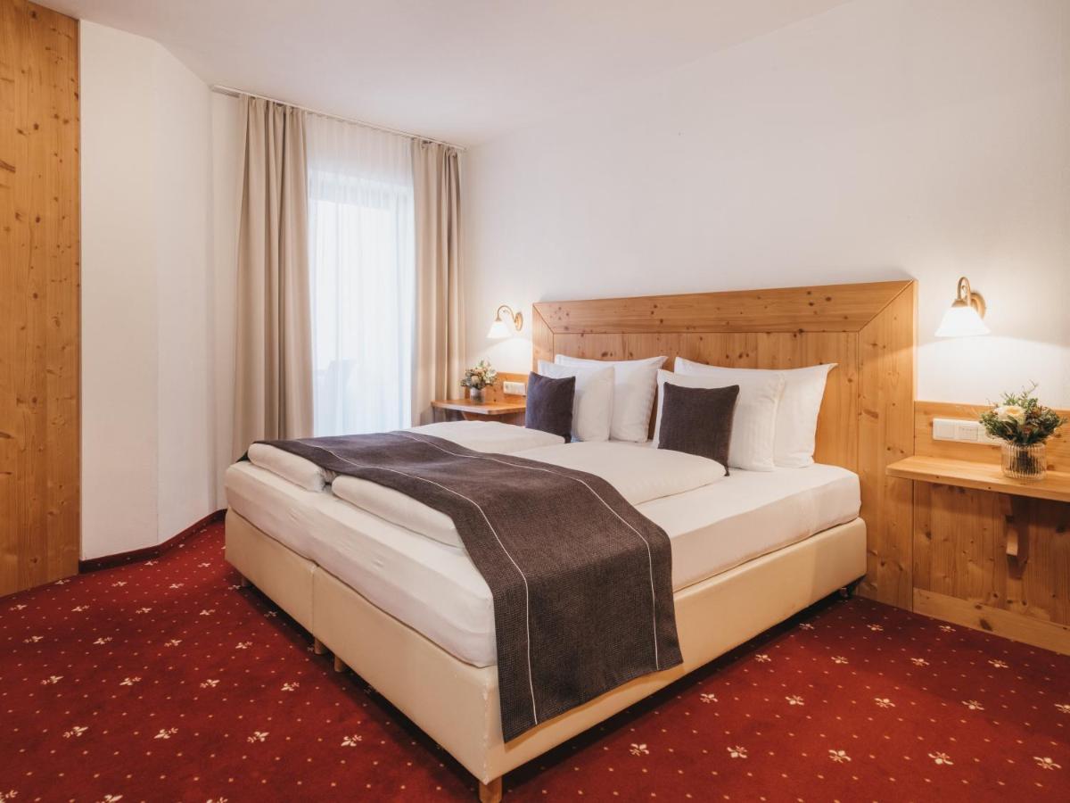 Hotel Vier Jahreszeiten By Vaya Inkl Zell Am See-Kaprun Sommerkarte エクステリア 写真