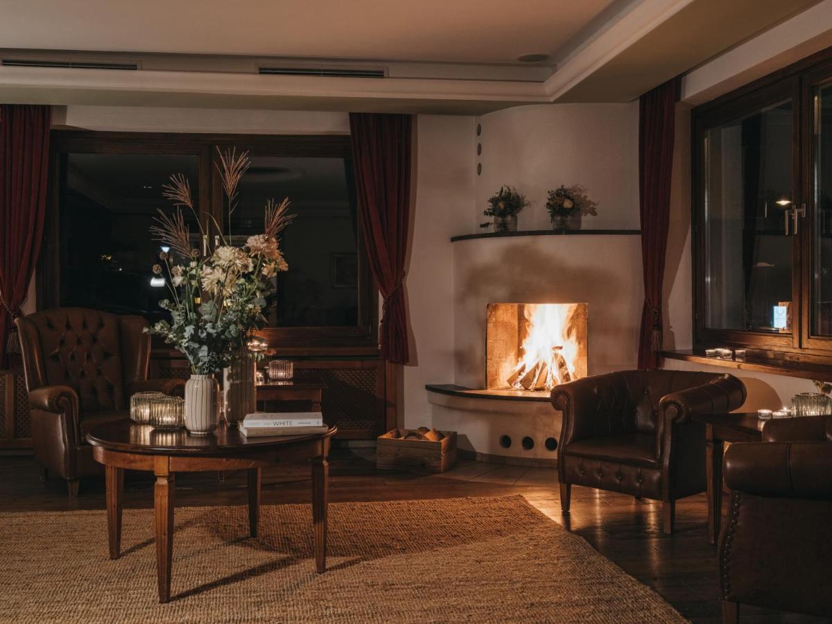 Hotel Vier Jahreszeiten By Vaya Inkl Zell Am See-Kaprun Sommerkarte エクステリア 写真