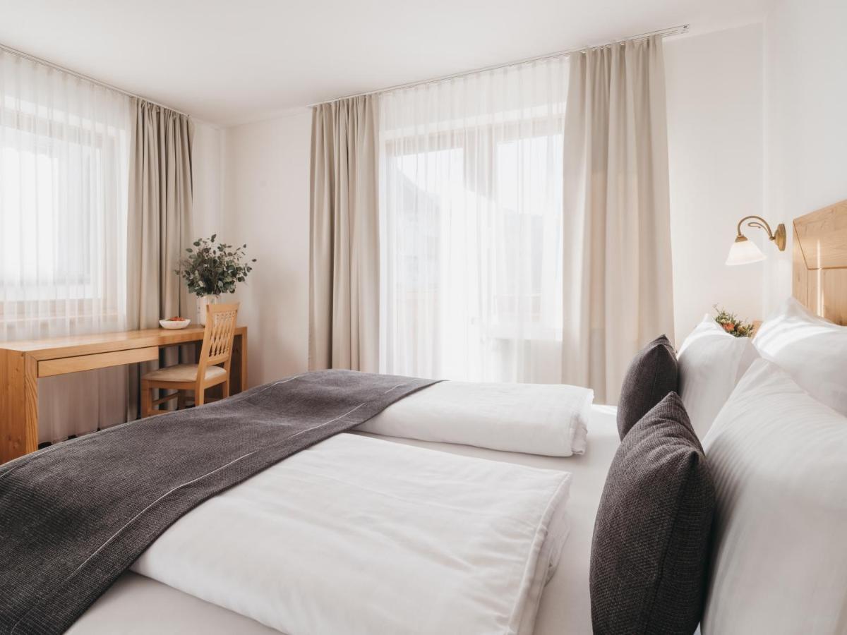 Hotel Vier Jahreszeiten By Vaya Inkl Zell Am See-Kaprun Sommerkarte エクステリア 写真