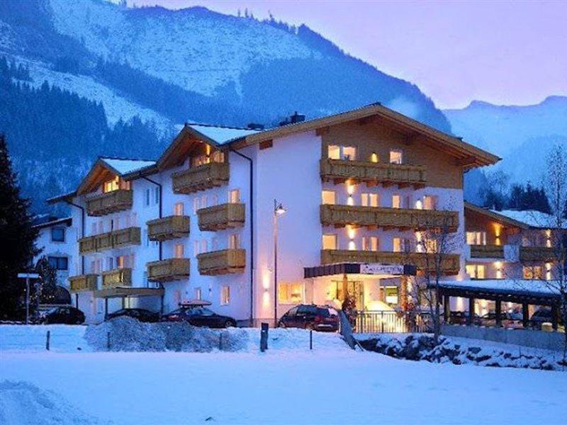 Hotel Vier Jahreszeiten By Vaya Inkl Zell Am See-Kaprun Sommerkarte エクステリア 写真