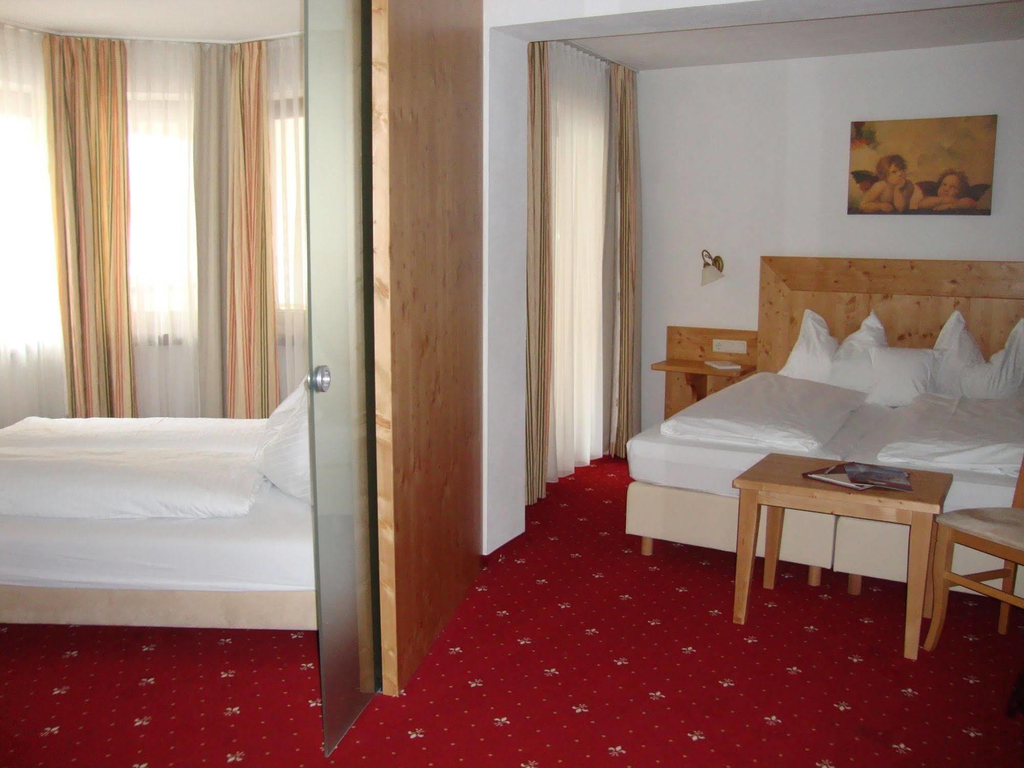 Hotel Vier Jahreszeiten By Vaya Inkl Zell Am See-Kaprun Sommerkarte エクステリア 写真